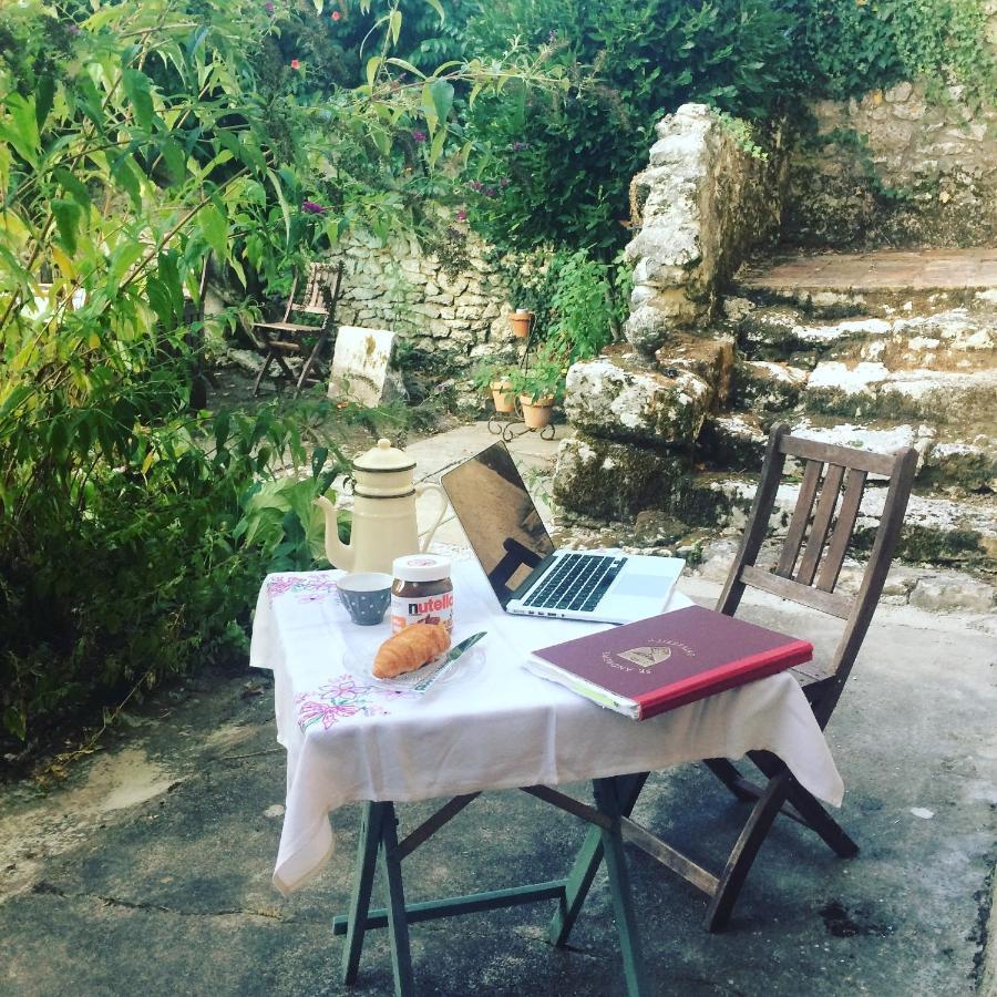 Les Galineaux Βίλα La Roquille Εξωτερικό φωτογραφία